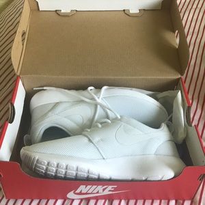 Women’s Nike Roshe One